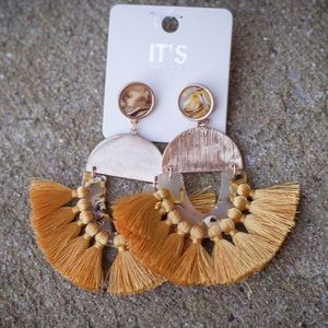 Tassel  Gold earrings